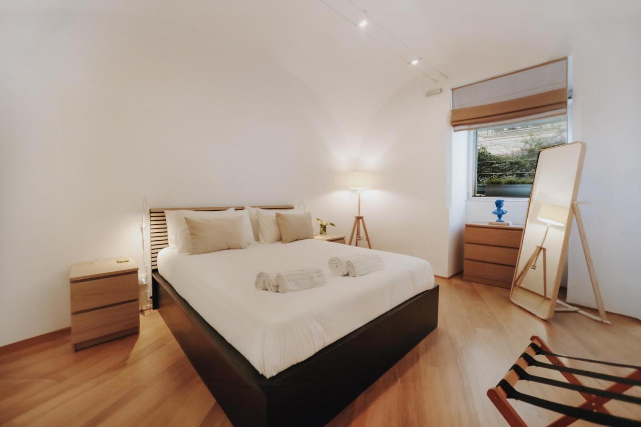 Insieme Suites Неаполь Экстерьер фото