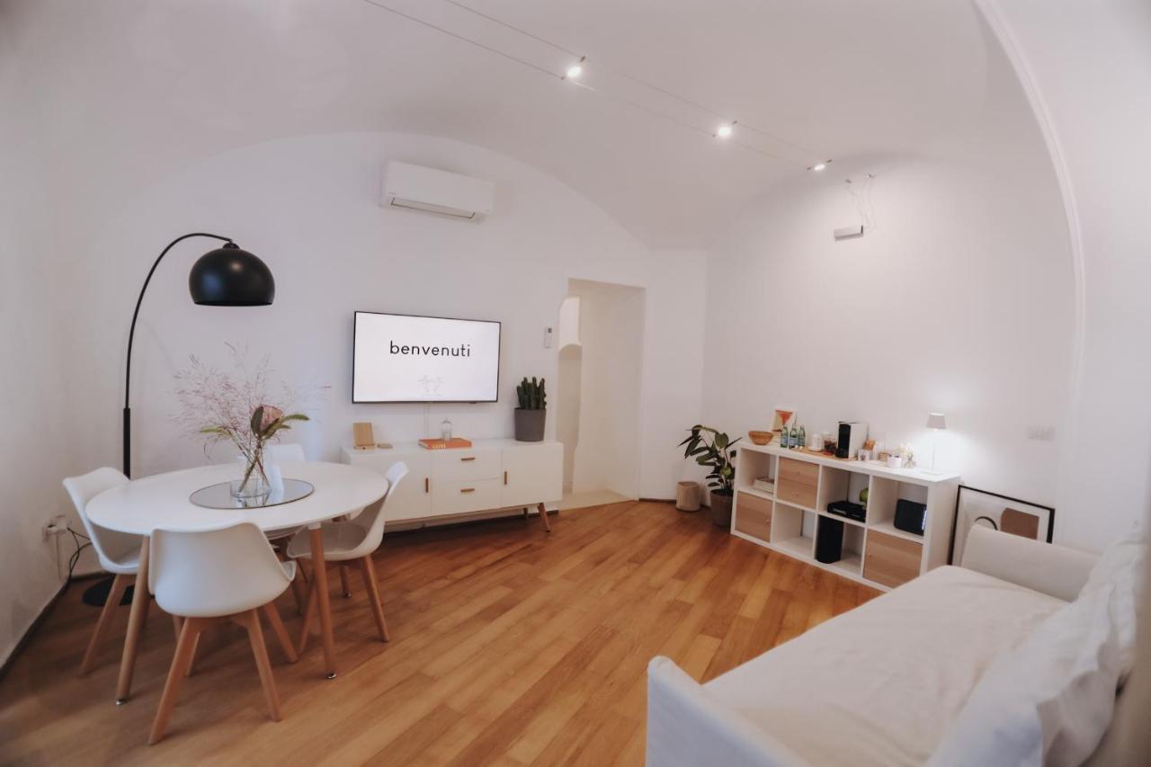Insieme Suites Неаполь Экстерьер фото