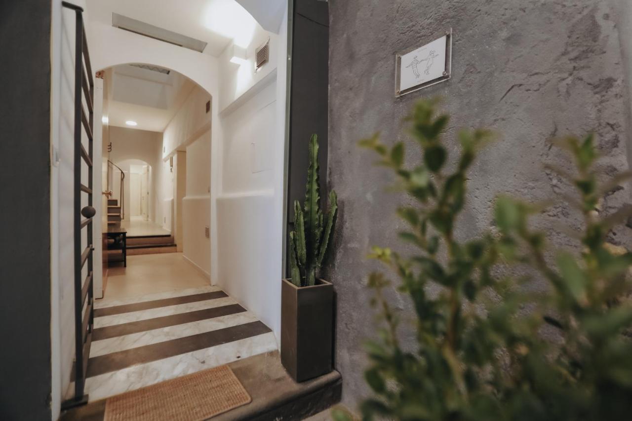Insieme Suites Неаполь Экстерьер фото